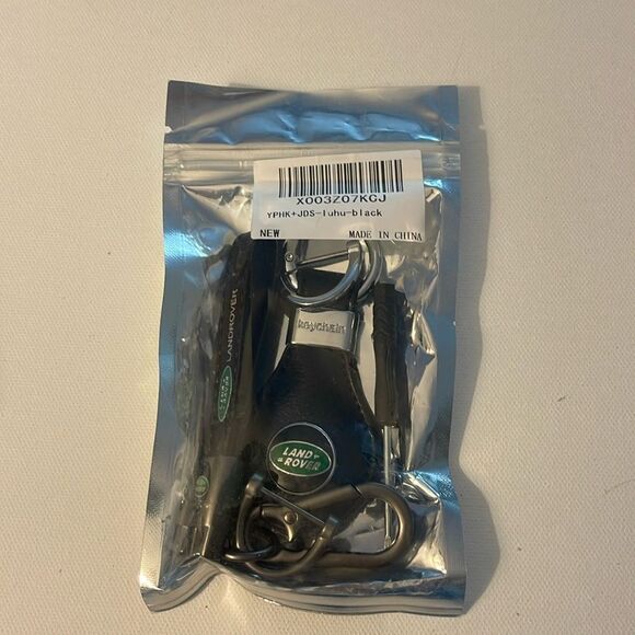 Land Rover Key Fob Keychain in Black Leather with Logo Set of 2 NWT - Picture 4 of 4